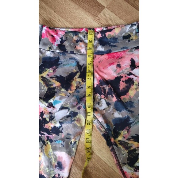 KOS USA Floral Multicolor Cropped Active Workout Leggings Size Medium - Picture 5 of 6